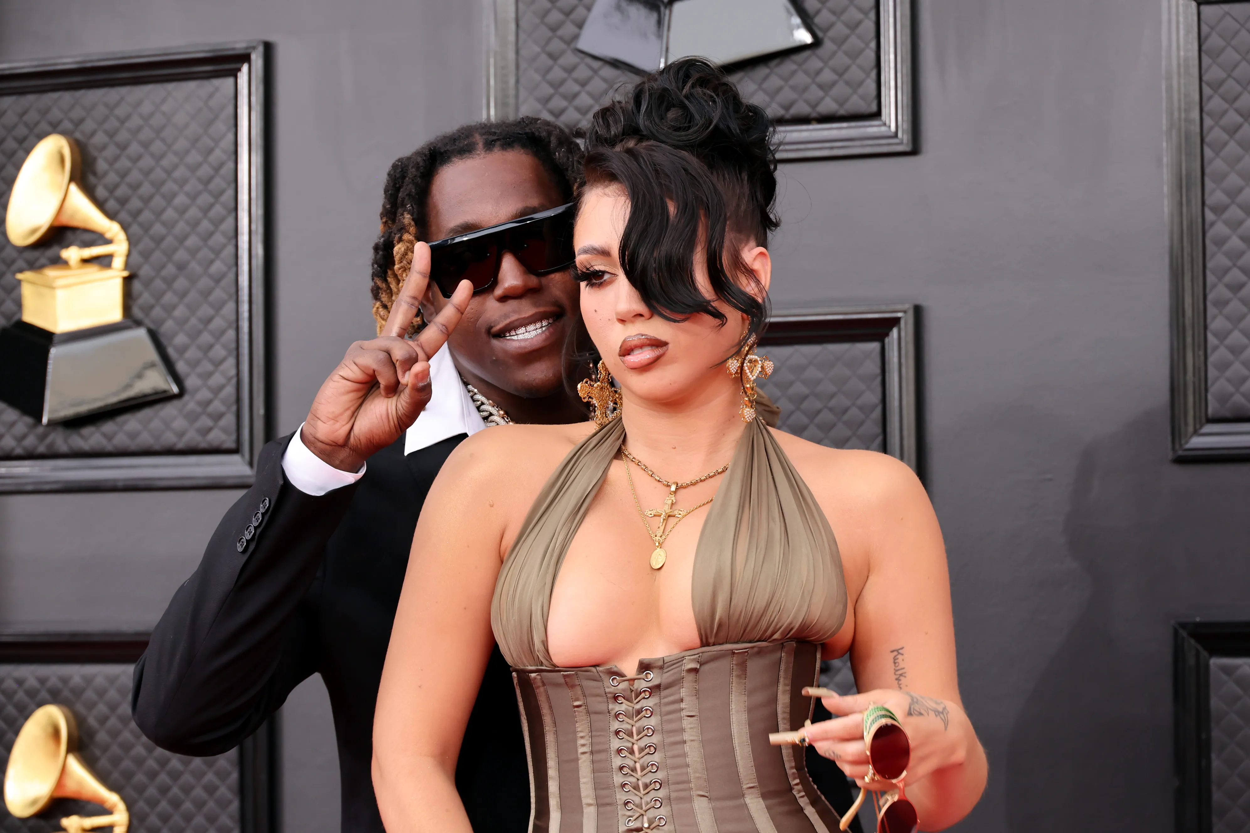La cantante bisexual Kali Uchis da la bienvenida al primer hijo de Don Toliver