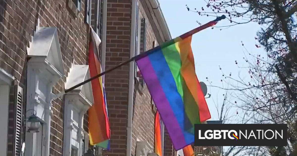 Los jóvenes negros LGBTQ+ enfrentan el rechazo de múltiples fuentes.  Necesitan espacios seguros.