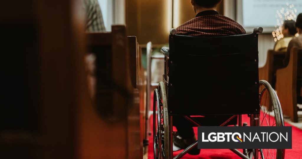 Las iglesias no tienen por qué ser accesibles.  Ése es un problema de derechos de voto.