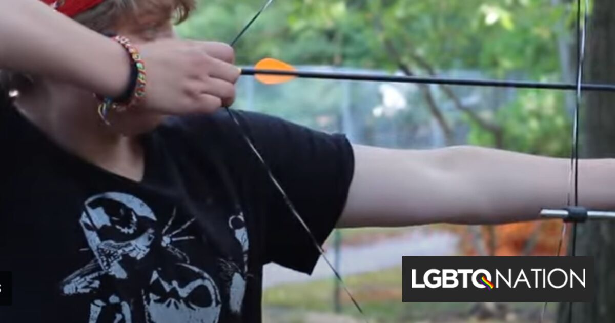 Los derechistas se comprometen a boicotear The North Face porque apoya a los jóvenes LGBTQ+