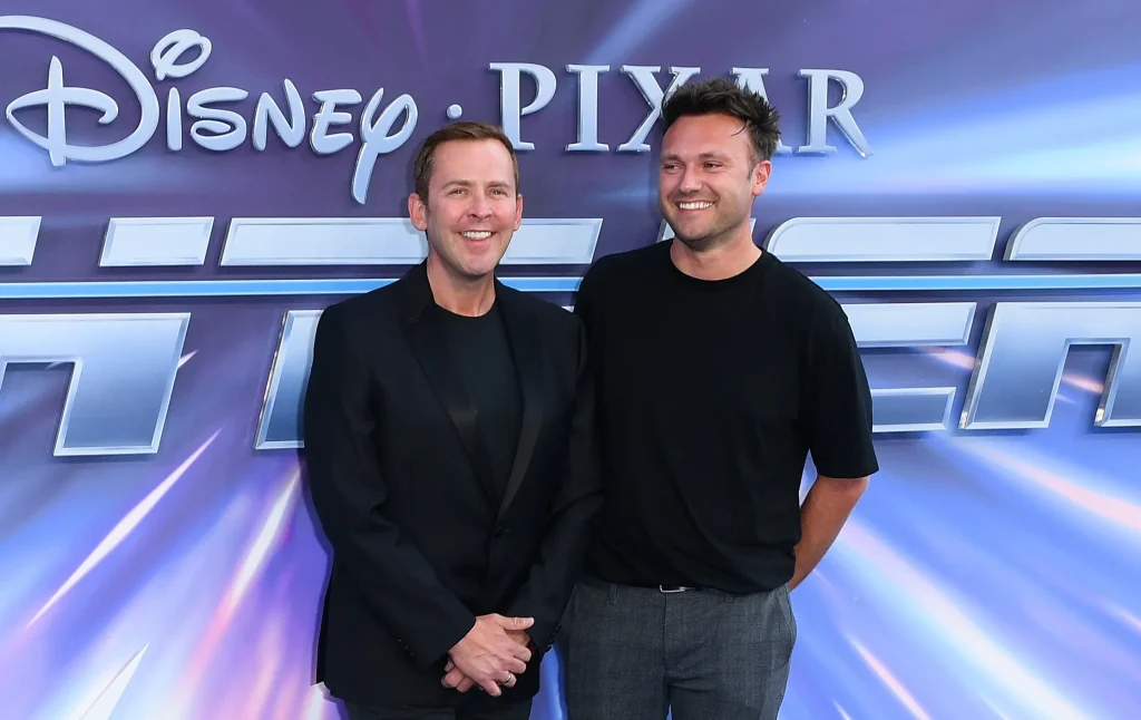 Scott Mills planea incluir 'no uno, sino dos' guiños a Eurovisión en la próxima boda con su novio Sam