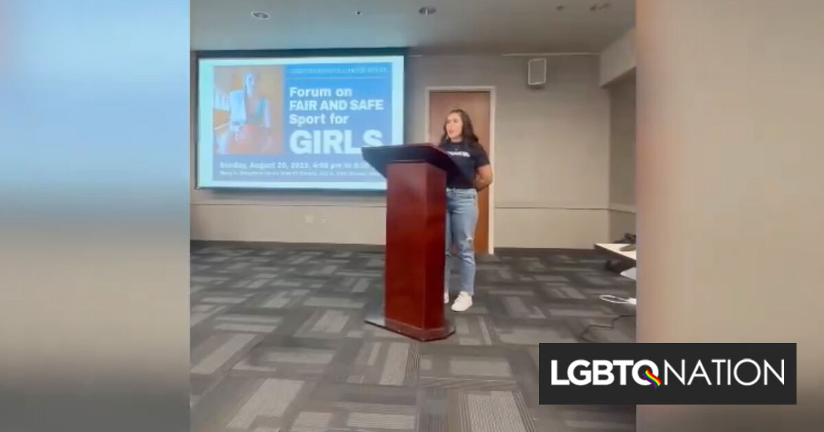 Moms for Liberty anti-LGBTQ+ gana $70 mil en acuerdo después de que la biblioteca las expulsara