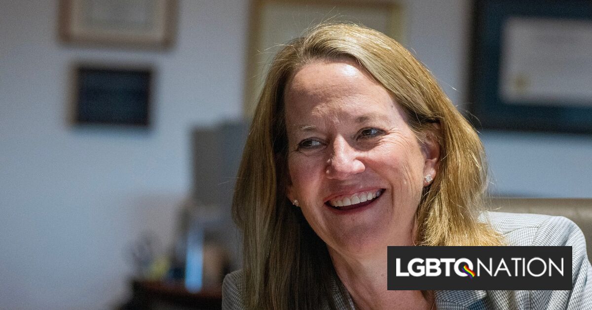 Rudy Giuliani intentó escapar de la justicia.  Esta abogada lesbiana utilizó sus publicaciones en las redes sociales para atraparlo.