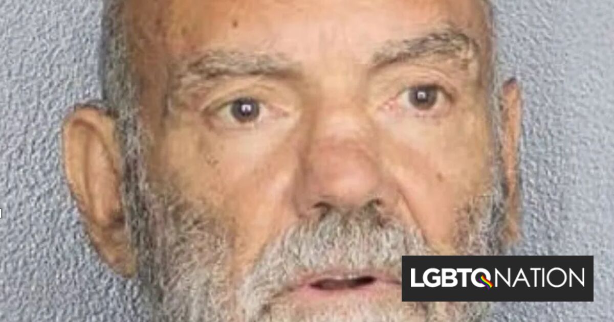 Un hombre le arrojó mangos a un vecino que pensaba que era gay.  Ahora está en serios problemas.