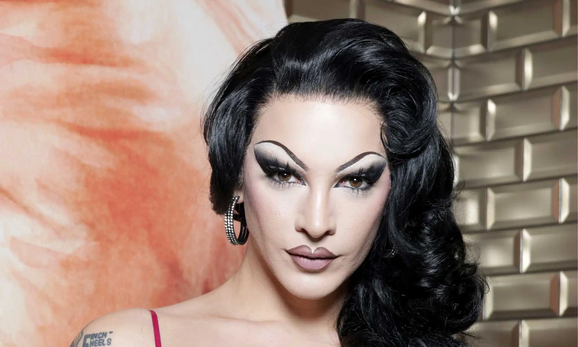 Violet Chachki aborda la reacción violenta de Fashion Photo Ruview: 'No sé qué pasó'