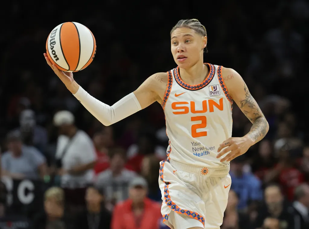 Natisha Hiedeman juega para las Minnesota Lynx en la WNBA.