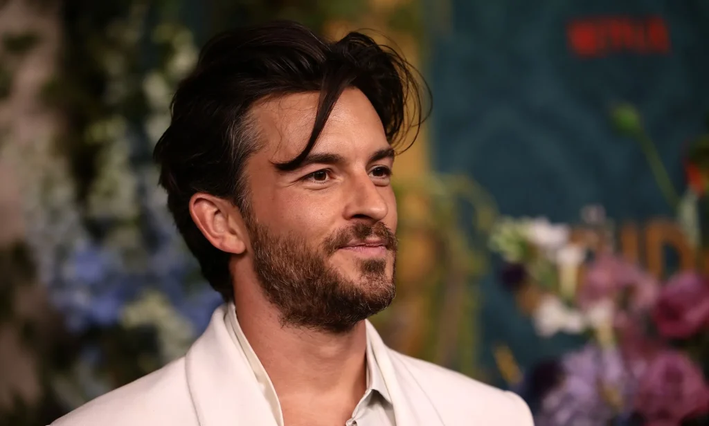 Jonathan Bailey at the Bridgerton Premiere