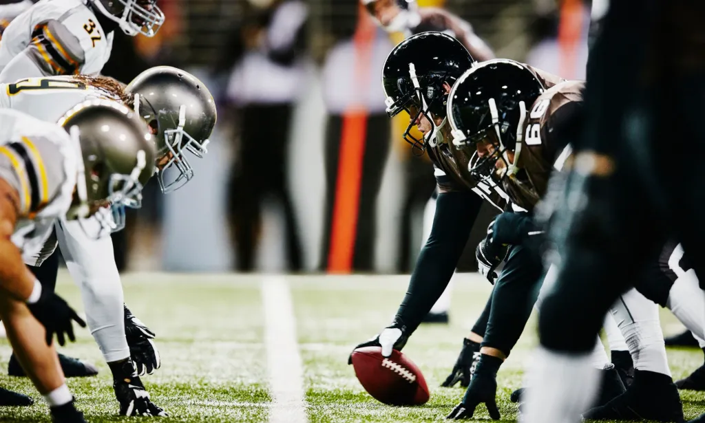 Un partido de fútbol americano.
