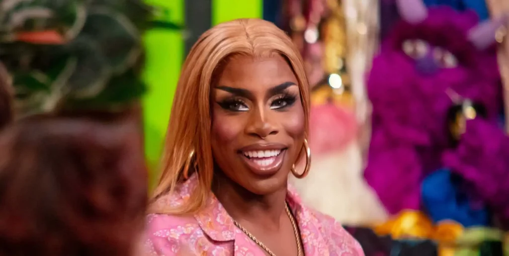 Monét X Change habla sobre su nueva serie Slumber Party y por qué no puede dejar entrar a Bob la Drag Queen a su casa