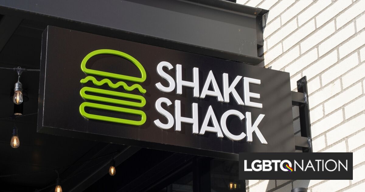 Empleados de Shake Shack supuestamente golpearon a un hombre gay después de besar a su novio