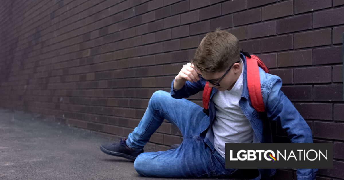 Los acosadores hicieron carteles de “orgullo heterosexual” con la cara de un estudiante gay mientras soportaba años de acoso