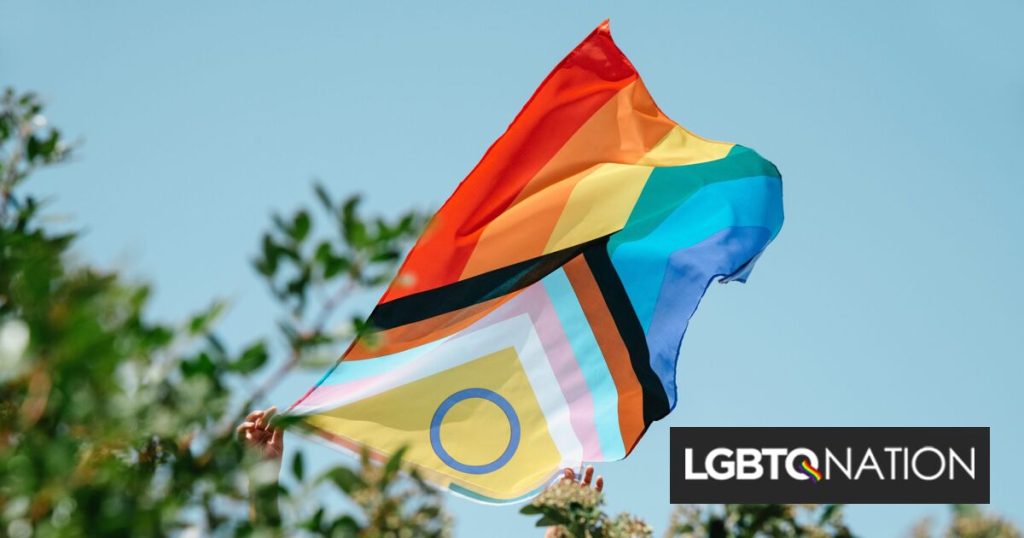 A esta iglesia LGBTQ+ le han robado las banderas del Orgullo en numerosas ocasiones, pero eso no los detendrá.