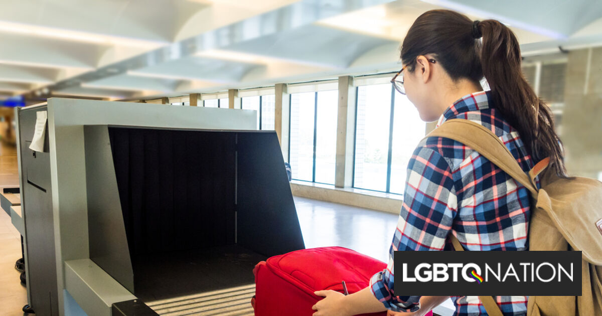 Autoridades aeroportuarias exigen a adolescente con cabello corto que se exponga para demostrar que es una niña