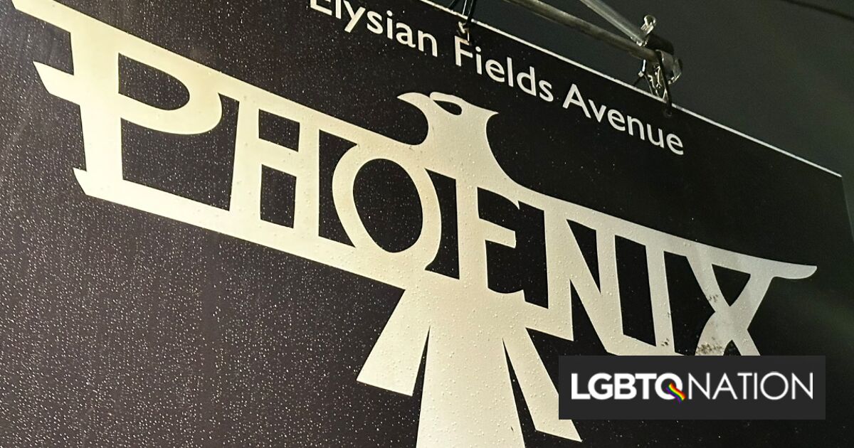 Bar de cuero de Nueva Orleans se mantuvo abierto pese al azote del huracán Francine