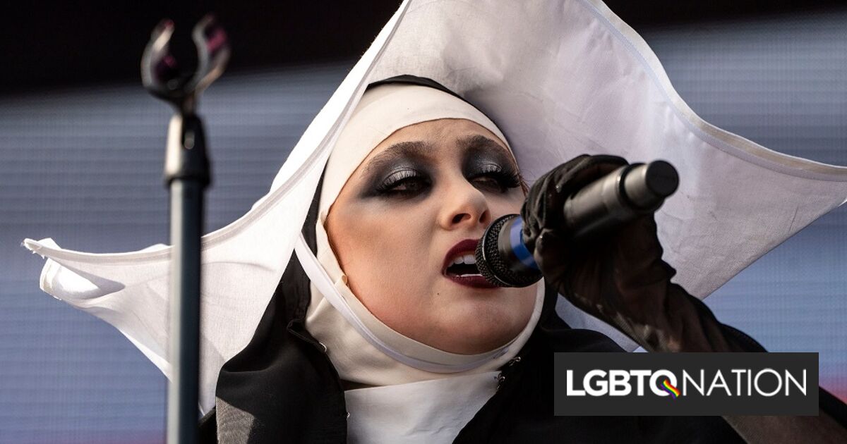 La estrella pop Chappell Roan pide a sus fans que respeten su privacidad en una controvertida declaración