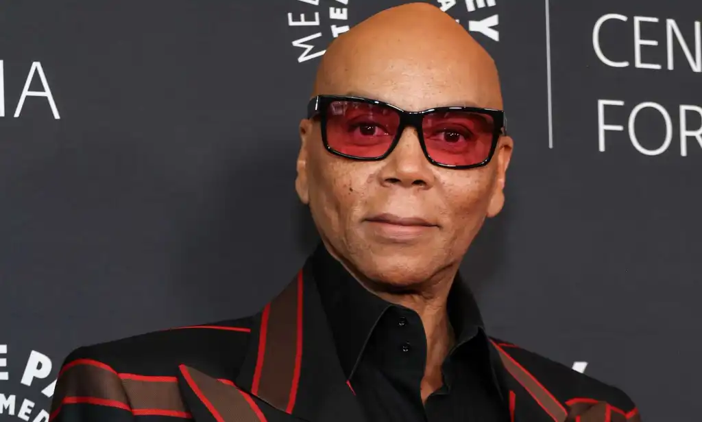 RuPaul asiste al estreno de 