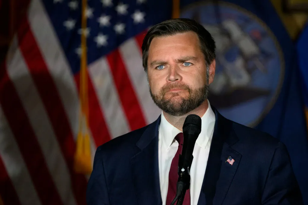 El ex compañero de clase trans de JD Vance en Yale (y ex amigo) dice que ha dado un 'giro' en cada tema