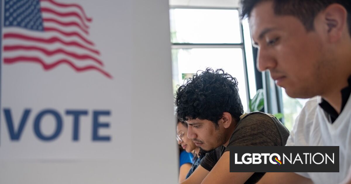 Es más probable que los votantes latinos se opongan a los políticos que utilizan el término “latinx”