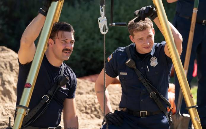 El jefe del 9-1-1 se adelanta a lo que sigue para Buddie después de ese impactante final de mitad de temporada