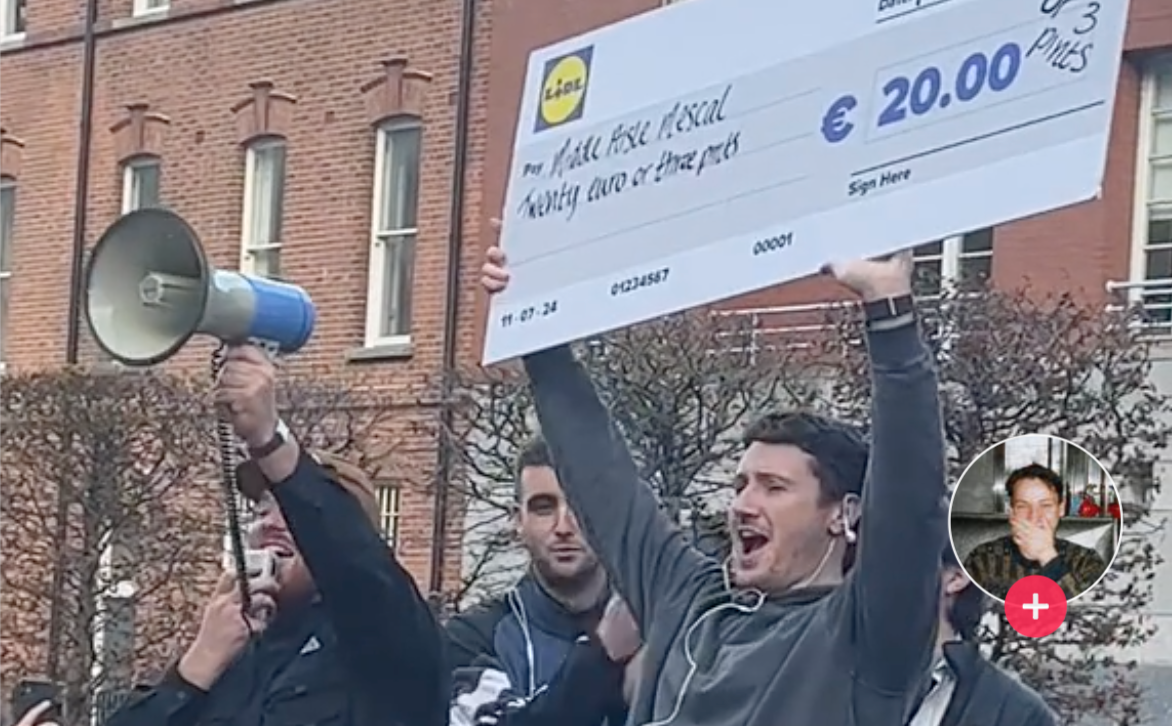 El ganador triunfante del divertido concurso de imitadores de Paul Mescal en Irlanda gana 20 €... o tres pintas