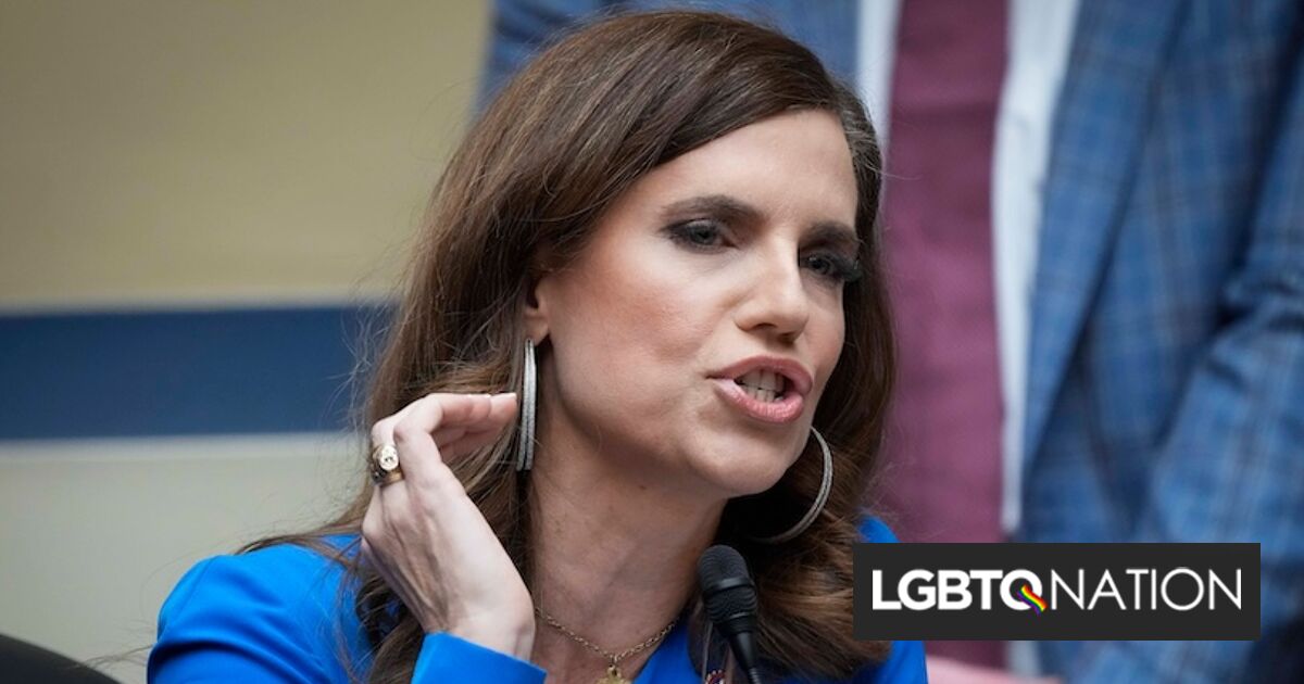 Nancy Mace intentó insultar a una activista trans. La multitud abucheó.
