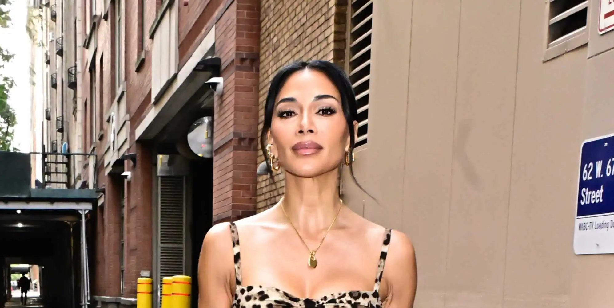 Nicole Scherzinger criticada por respaldar el sombrero MAGA de Russell Brand: '¿Qué te pasa?'