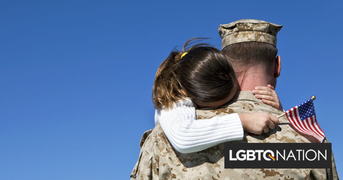 Las familias consideran dejar el ejército después de que la Cámara votara sí al proyecto de ley de gasto anti-trans