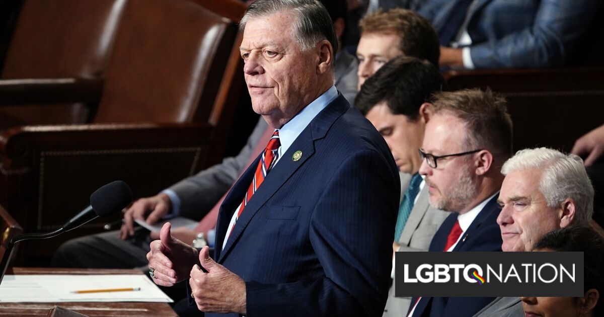 Los conservadores se enfurecen con Google por un anuncio que presenta a un influencer no binario