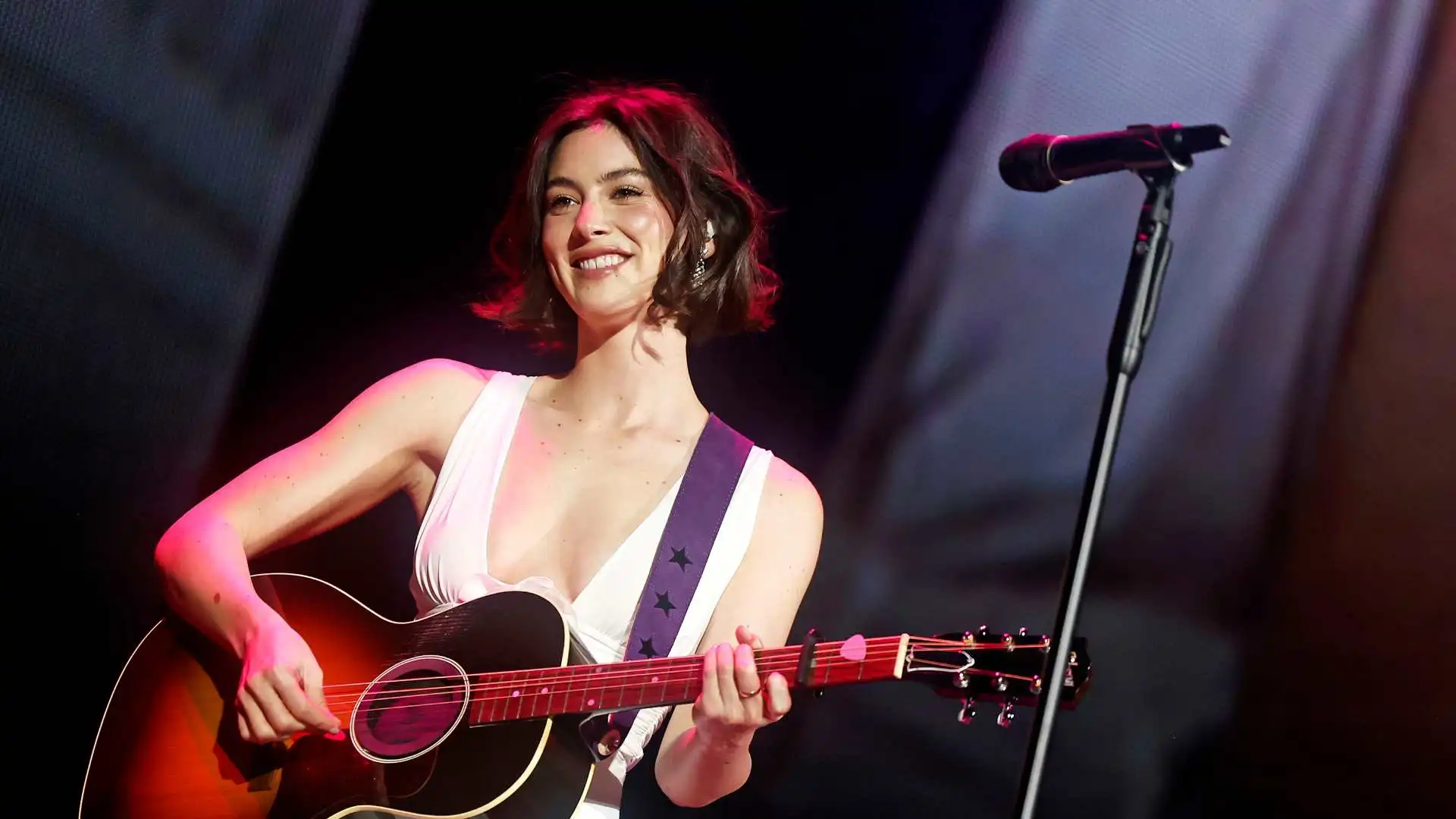 14 datos que quizás no conozcas sobre la estrella del pop emergente de 2024, Gracie Abrams