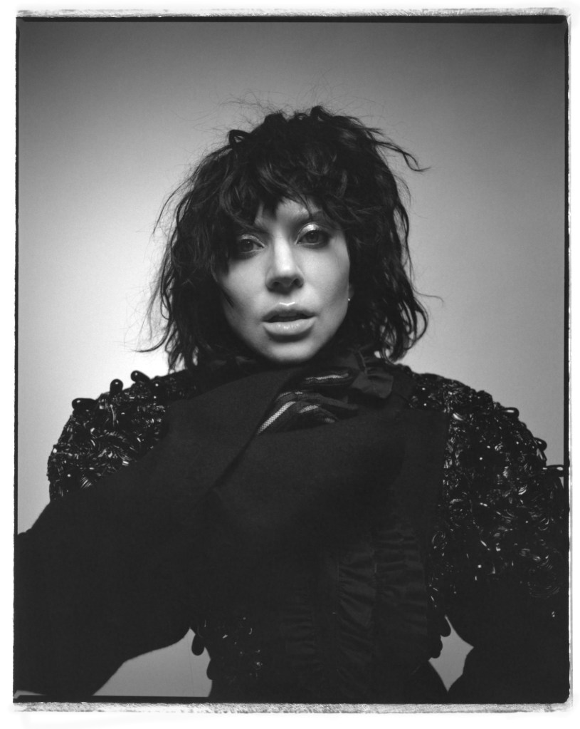 Campaña Art for Lady Gaga's Mayhem álbum