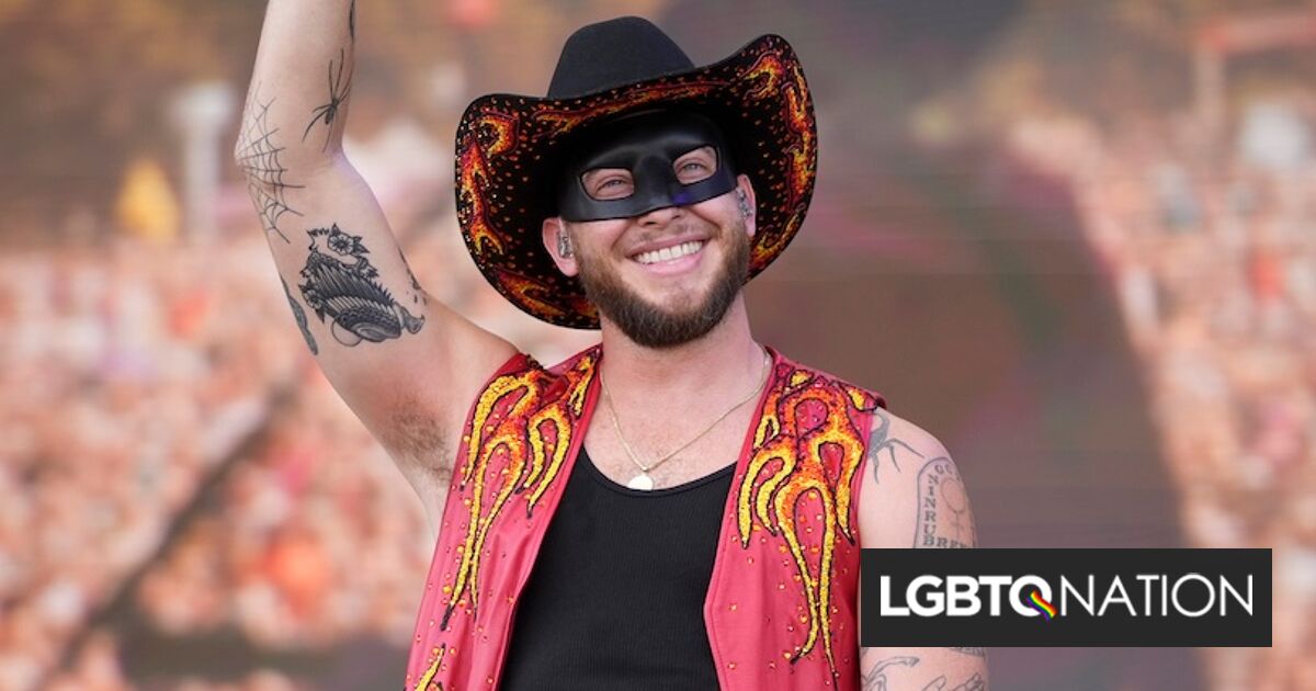 El cantante gay Orville Peck reemplaza a Adam Lambert como maestro de ceremonias en “Cabaret”, que marca su debut en Broadway