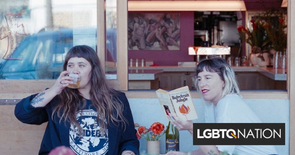 Los incendios forestales de Los Ángeles acaban de cerrar definitivamente este bar de lesbianas. A la ciudad solo le queda 1.