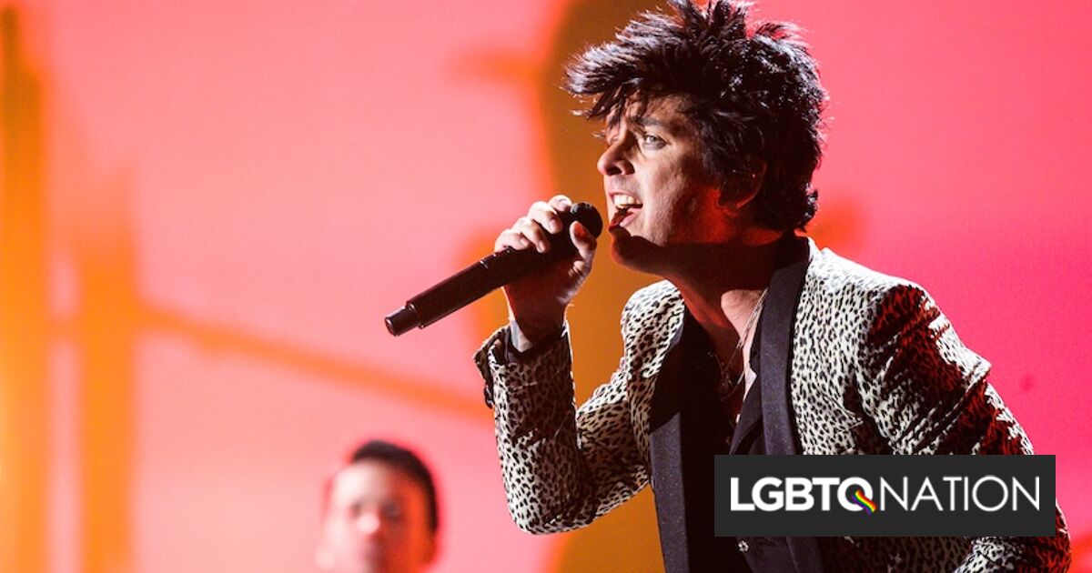 El líder de Green Day llama a JD Vance un "Ret ** D" a 60,000 fanáticos en el concierto