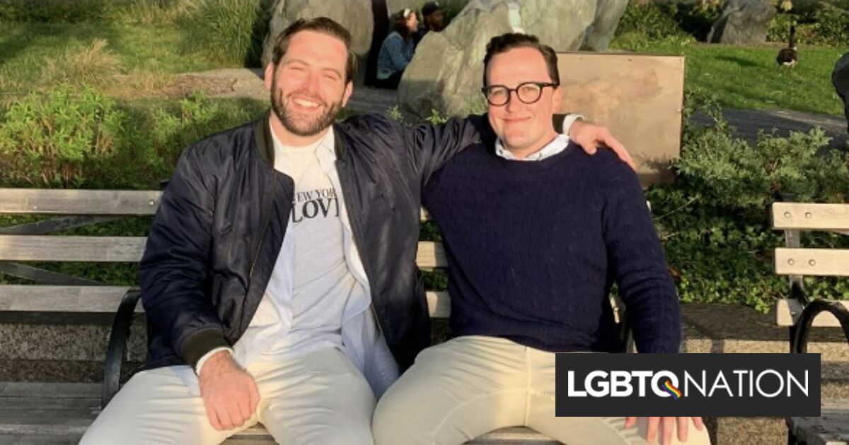 Tome algunos tejidos para esta historia de amor viral de la desgarradora propuesta de una pareja gay