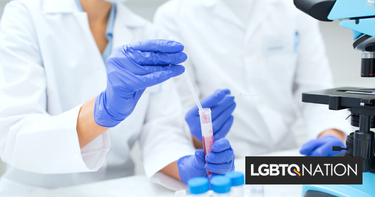 Trump corta docenas de estudios sobre LGBTQ+ salud llamándolos "a menudo no científicos"