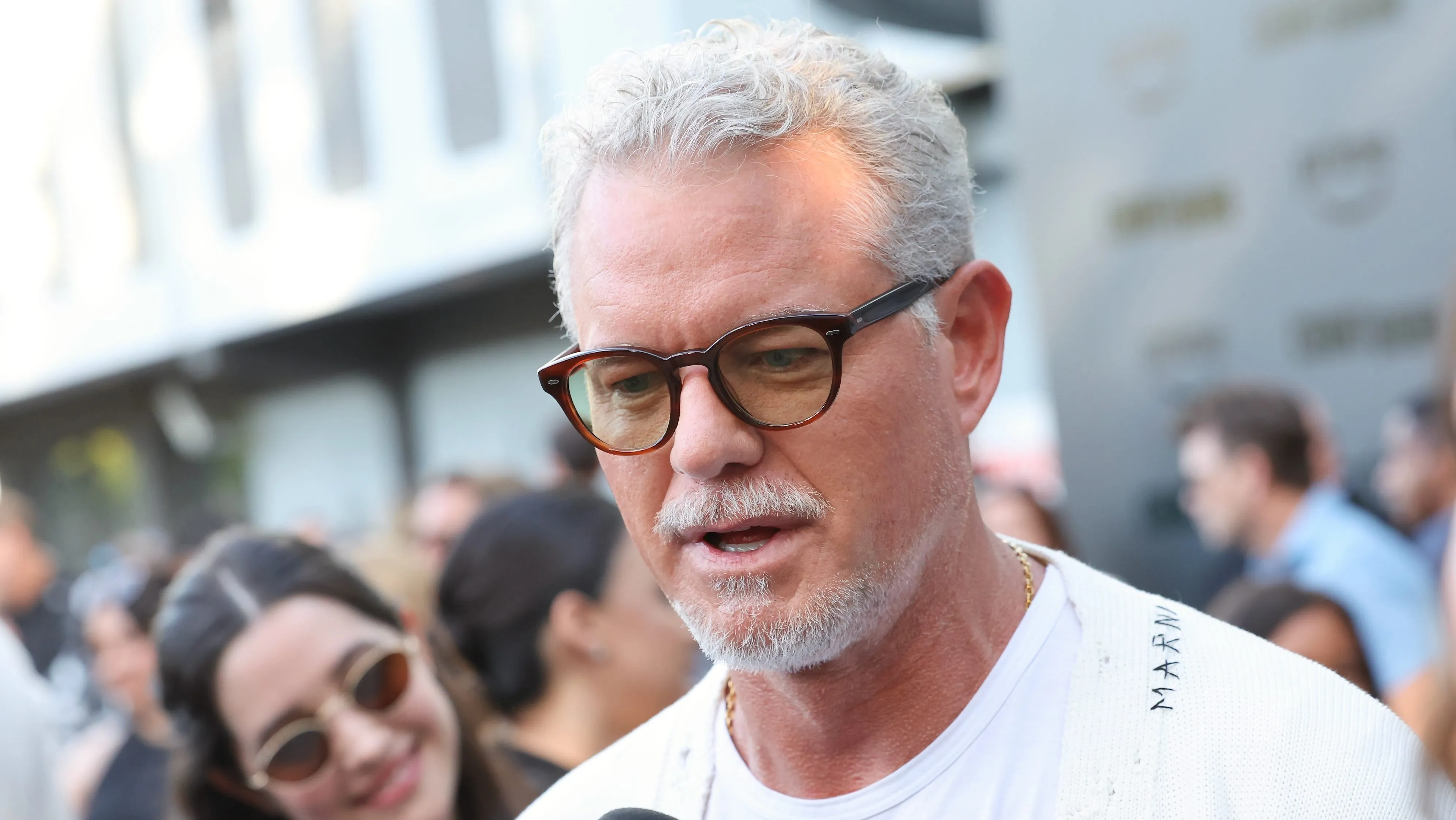 Eric Dane de Euphoria camina alfombra roja por primera vez desde el diagnóstico de ALS