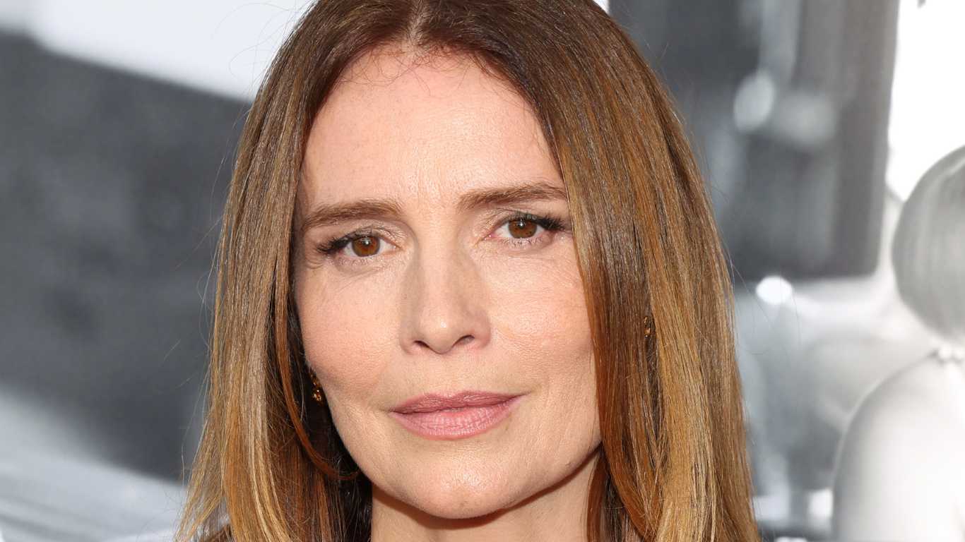 Saffron Burrows attends the