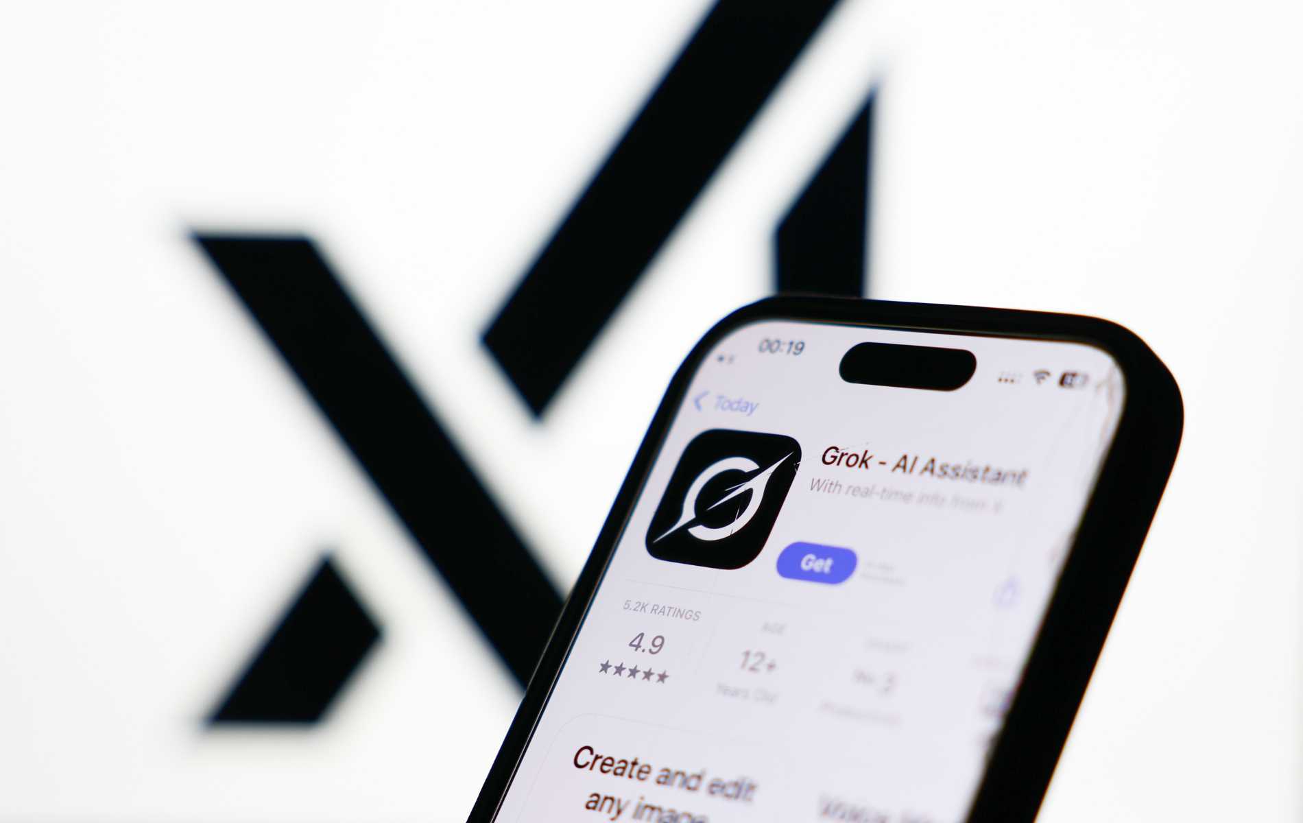 Elon Musk presenta Grok 4 a raíz de la controversia nazi