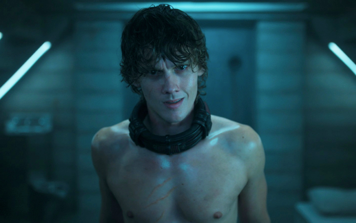 "Quería que se sintiera salvaje": el cazador Doohan platean en el regreso de Tyler en la temporada 2 del miércoles