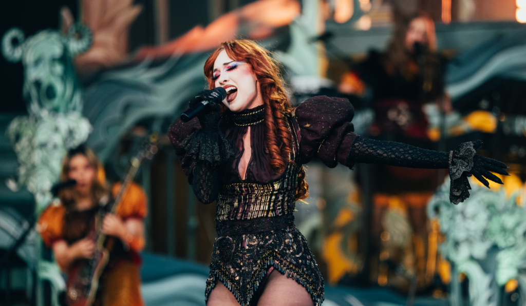 Femininomenal! Chappell Roan ofrece un espectáculo inolvidable en el festival de lectura