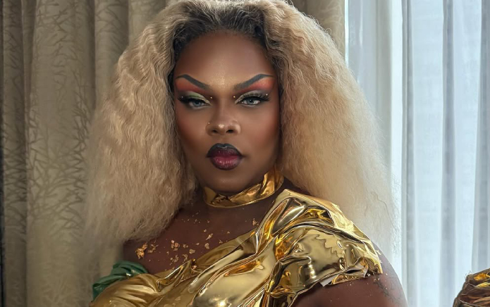 La estrella de la carrera de drag de Canadá, Aimee Yonce Shennel, sale como una mujer trans