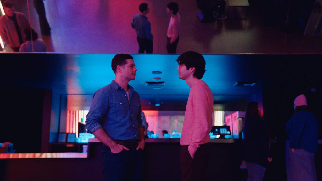 Dylan O'Brien no tenía miedo de jugar gay en 'Twinless' - 'Me conecté profundamente con quiénes eran estos tipos'