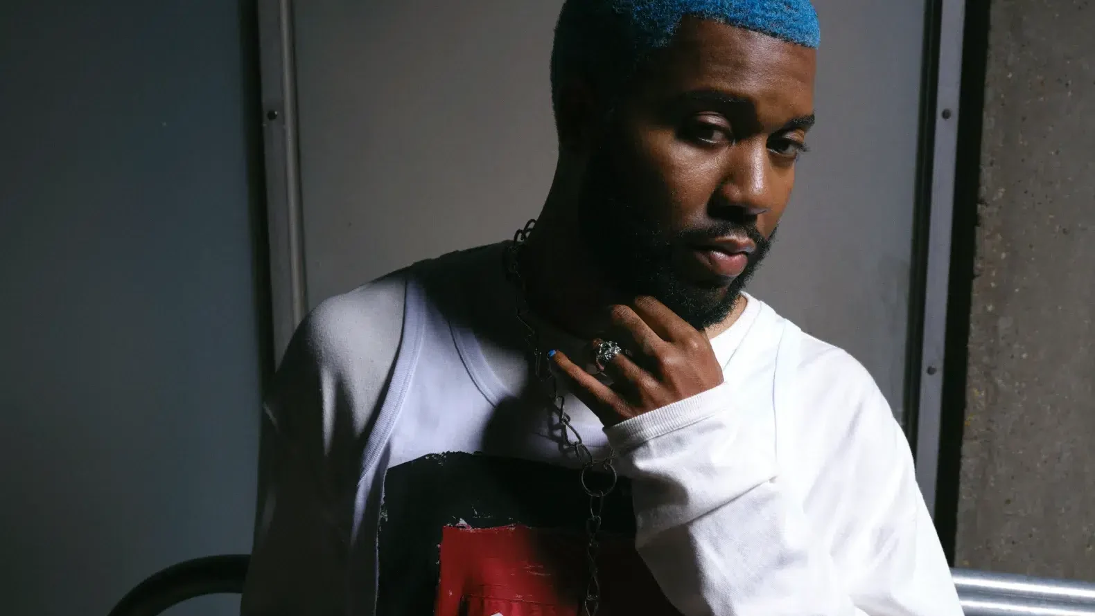 Khalid recupera su historia con el nuevo sencillo 'In Plain Sight'