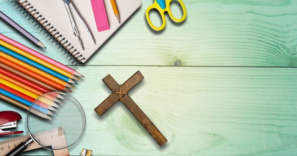 Los nacionalistas cristianos han librado la guerra contra la educación pública. Están ganando.