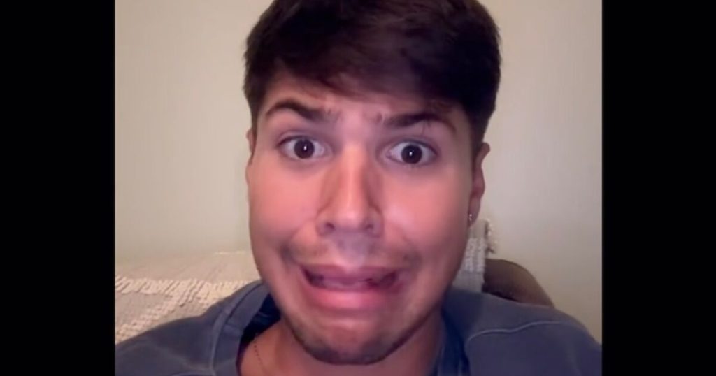 Tiktoker se disculpa por salir del cofundador de las galletas Crumbl: "Ese hombre es gay con los dioses"