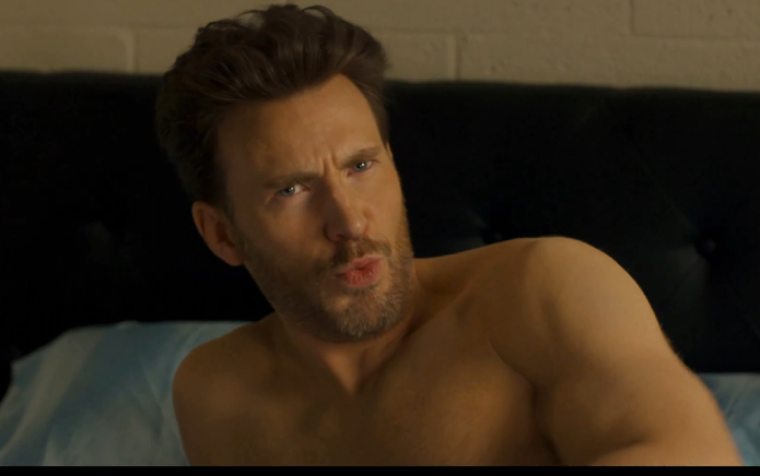 ¡Chris Evans se desnuda a una atuendo "putna" en miel, no! - y los fanáticos están salivando