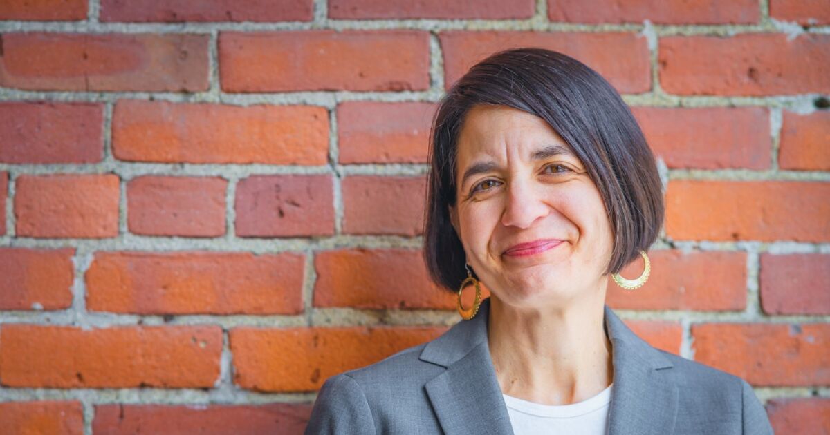 La congresista lesbiana se burla sin piedad de la cara de JD Vance
