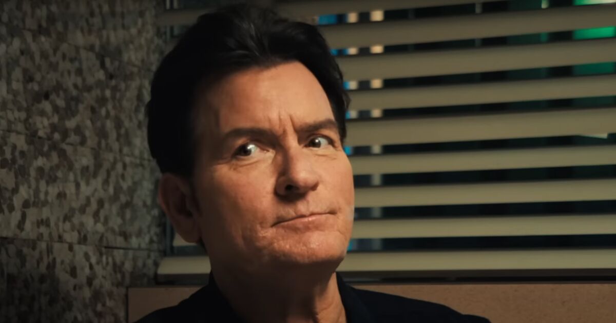 Charlie Sheen confirma que ha tenido sexo con hombres, después de años de rumores