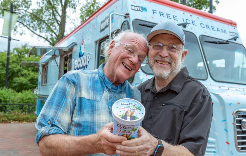 El cofundador de Ben & Jerry dice que Brand ha sido 'silenciado' mientras renuncia después de 47 años