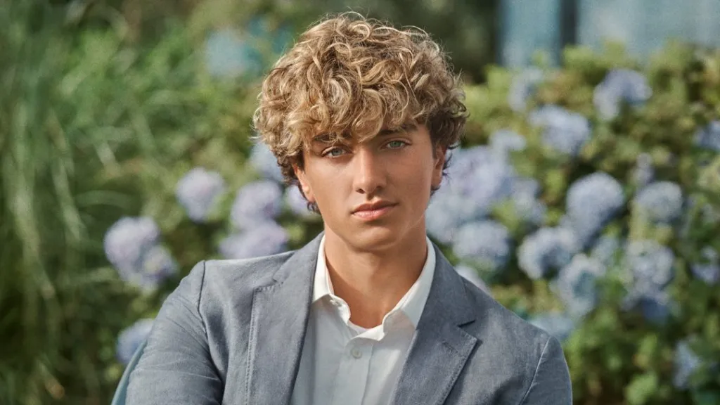 Gavin Casalgno del verano me volví bonito